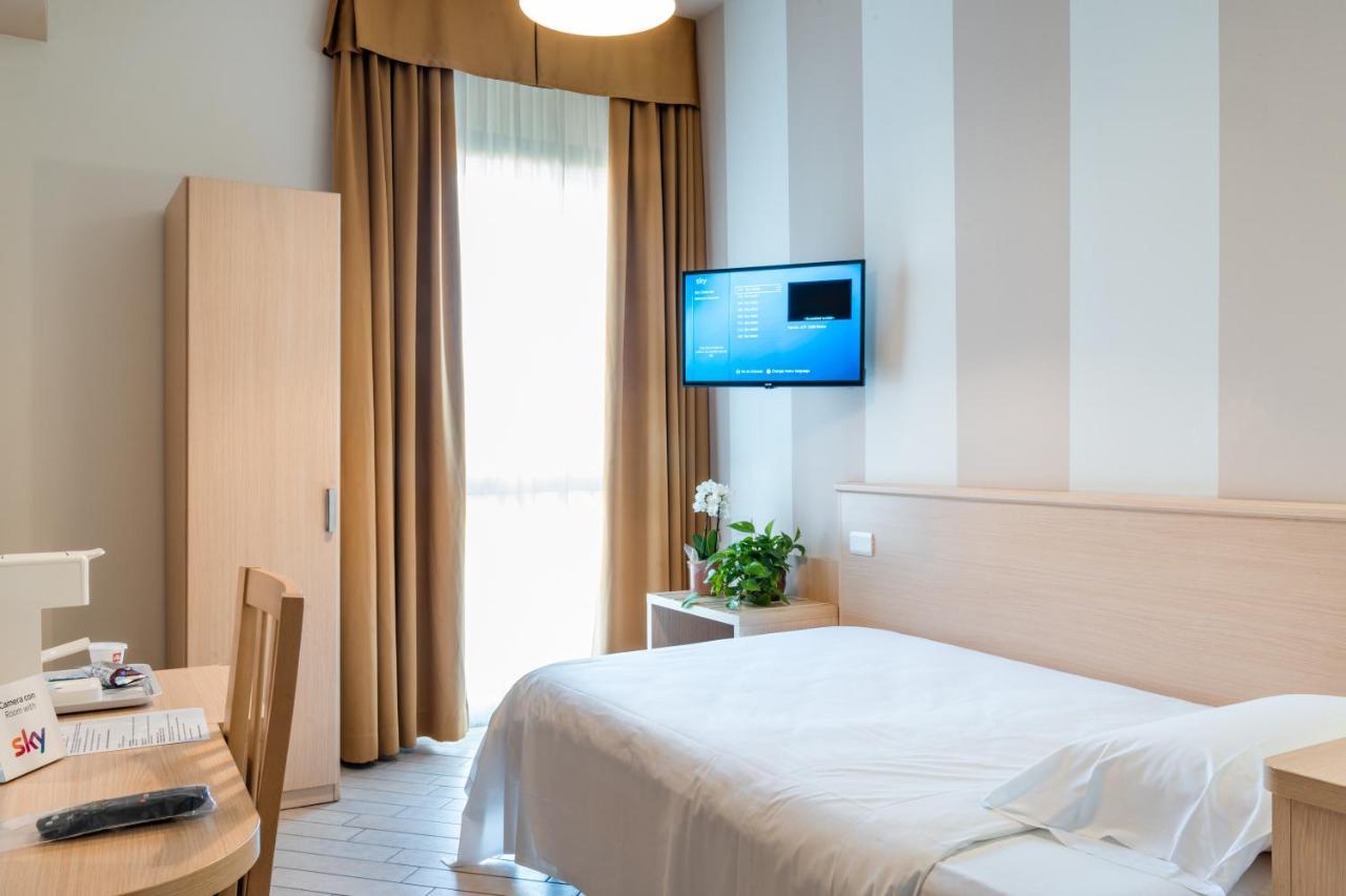 Hotel Mirandola Esterno foto